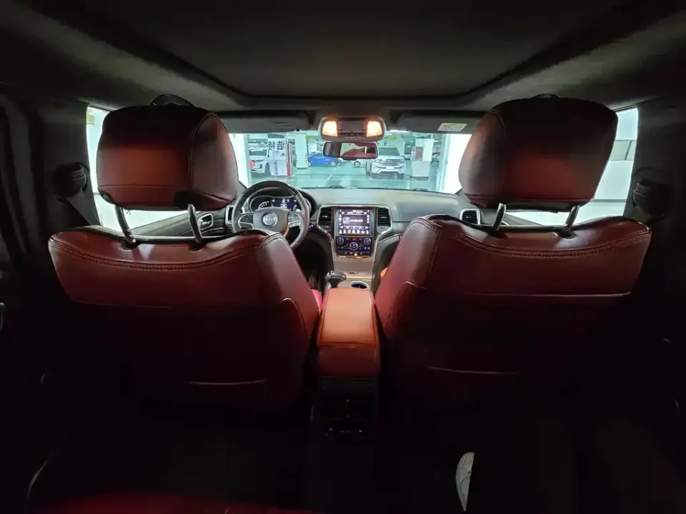 Jeep Grand Cherokee (Import)