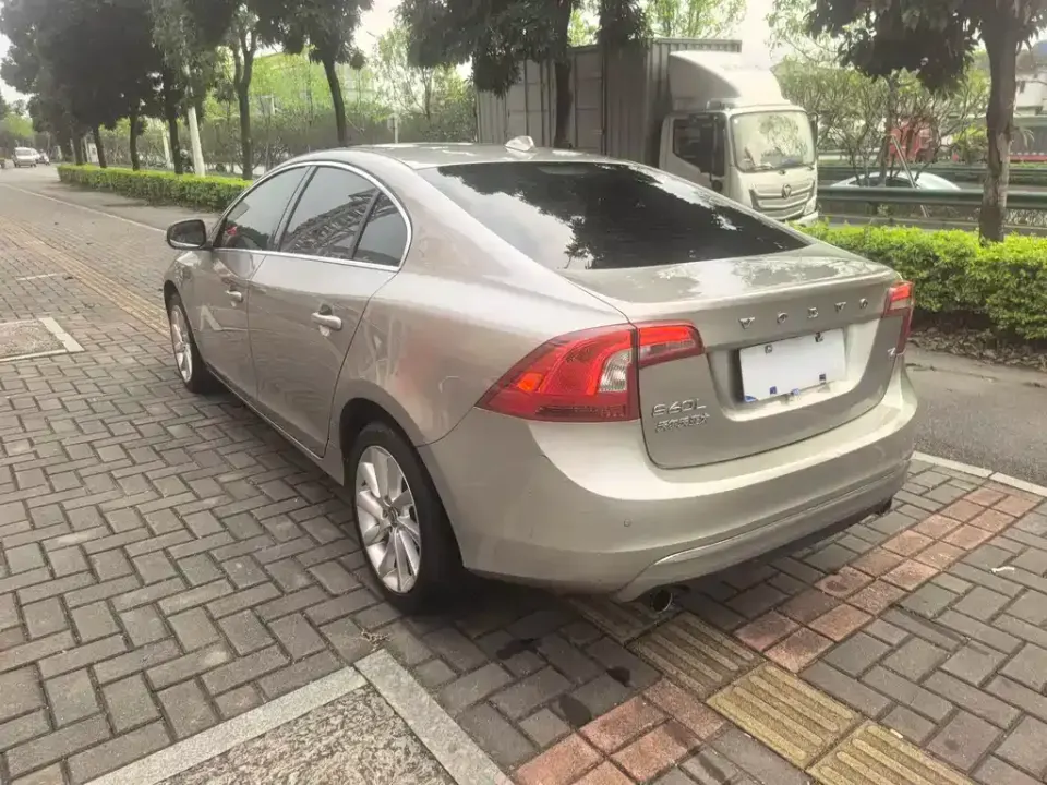 Volvo S60