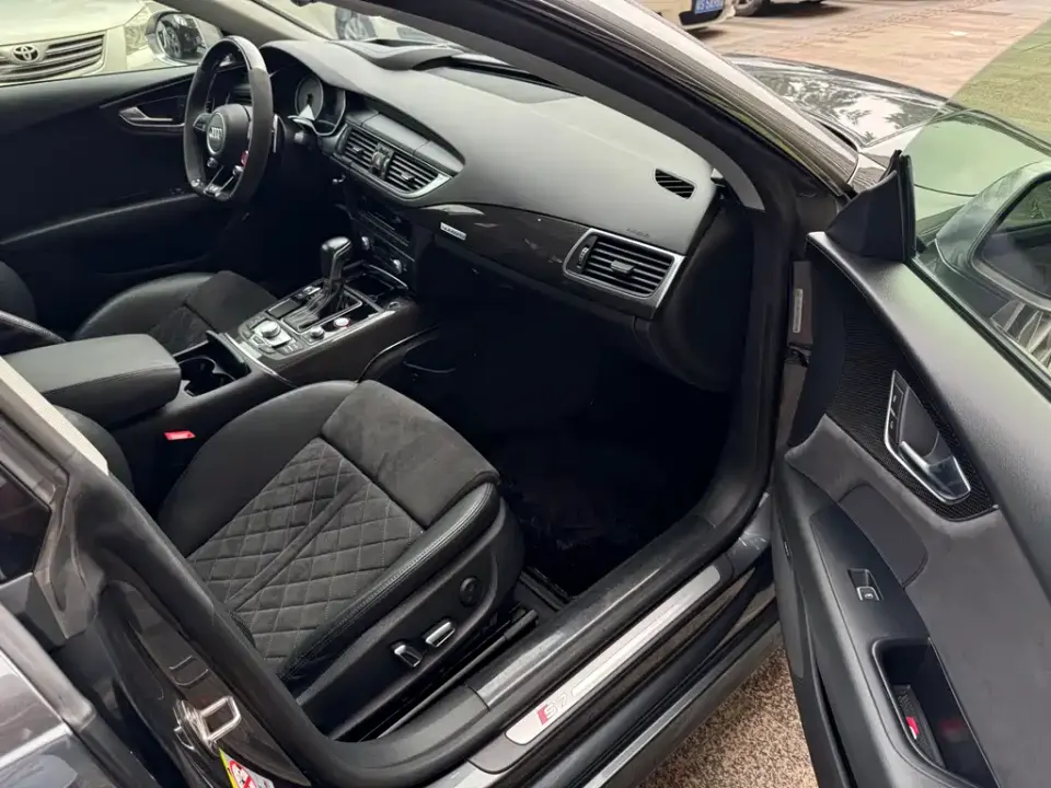 Audi S7