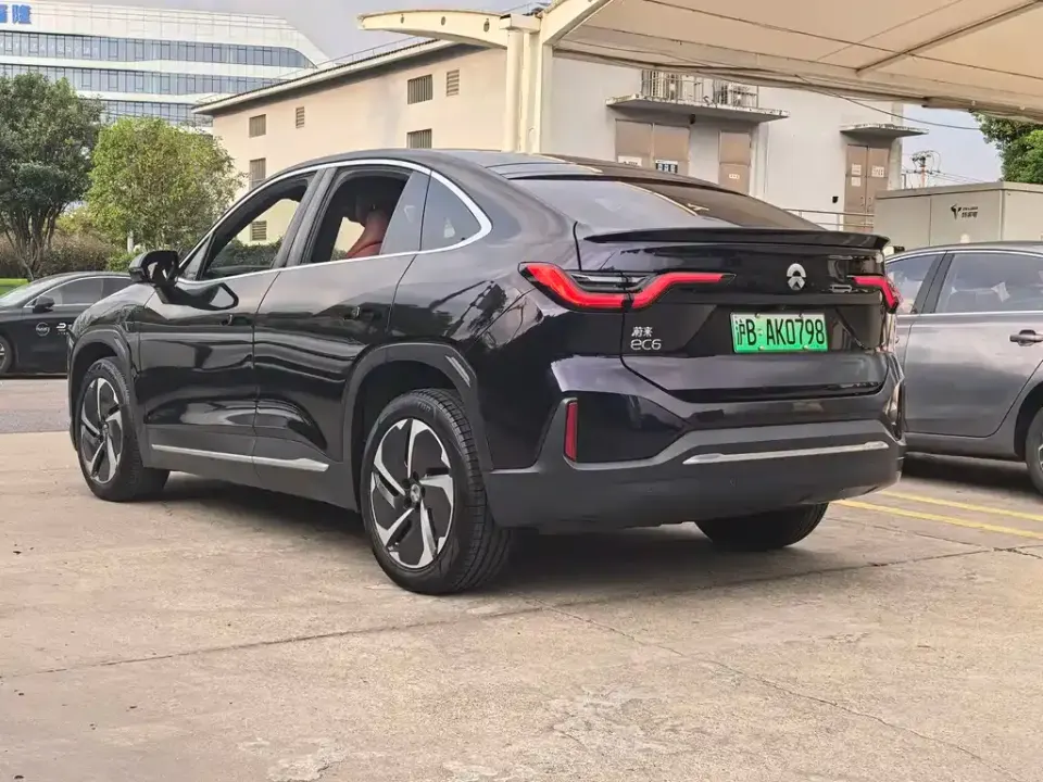 Nio EC6