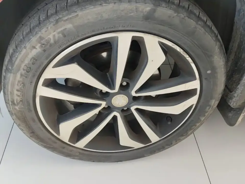 Venucia T90