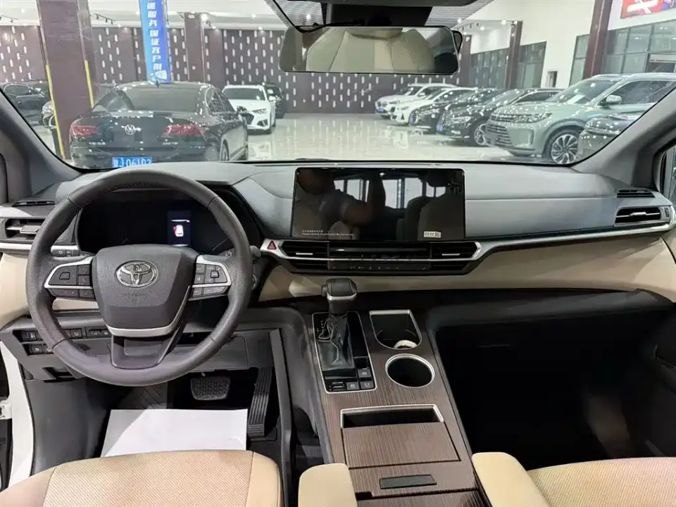 Toyota Granvia