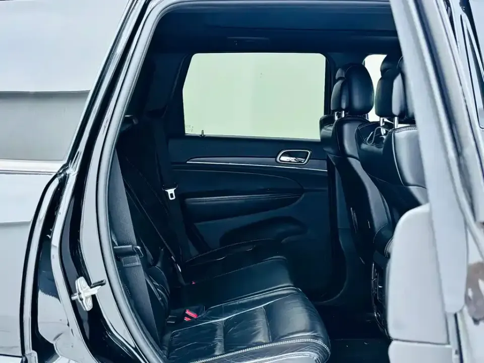 Jeep Grand Cherokee (Import)