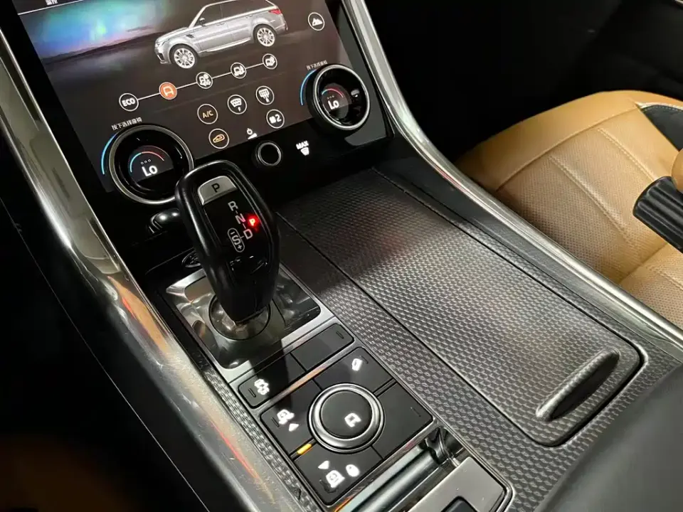 Land Rover Sport