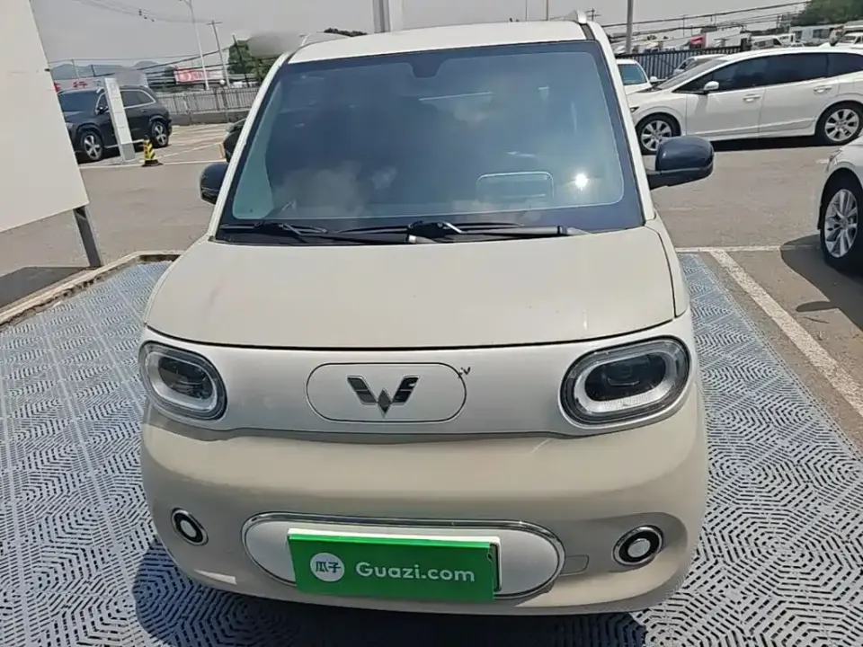 Wuling MINIEV