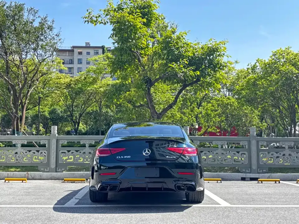 Mercedes-Benz CLS