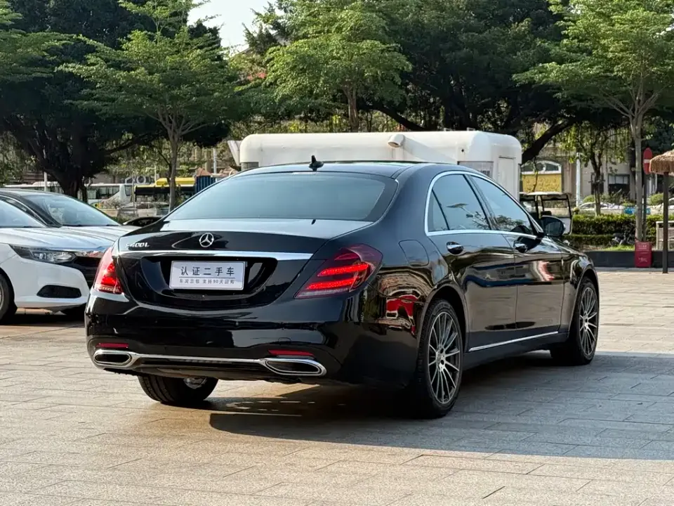 Mercedes-Benz S-Class