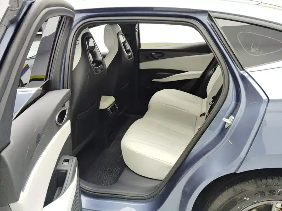 BYD Seal 06