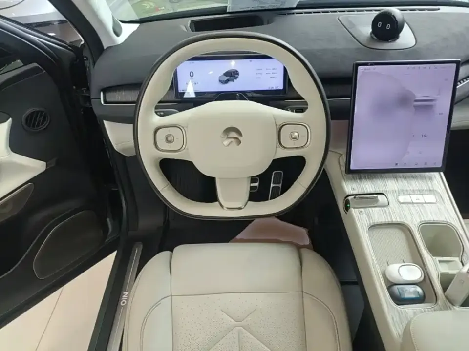 Nio ES7