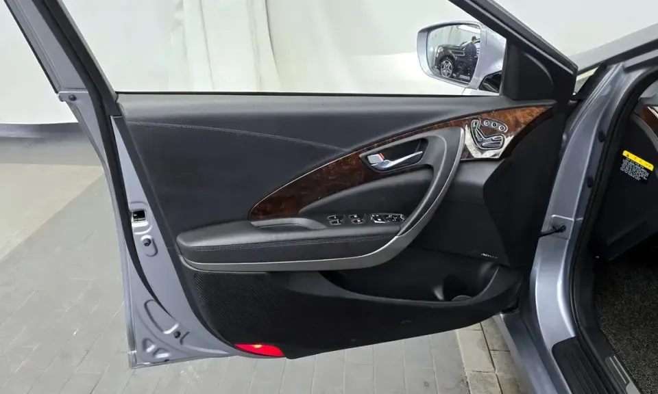 Hyundai Aslan