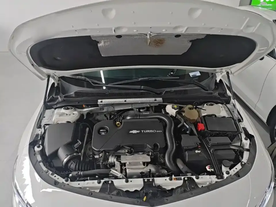 Chevrolet Malibu XL