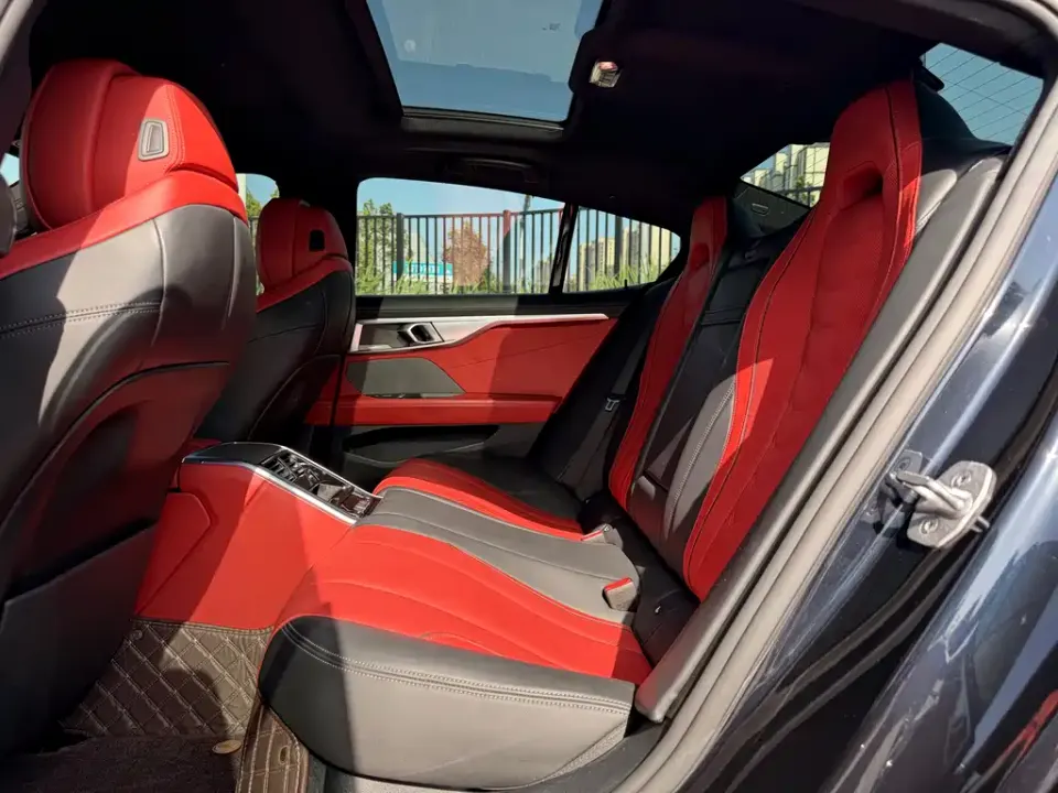 BMW 8 Series