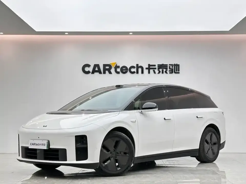 Li Li i6