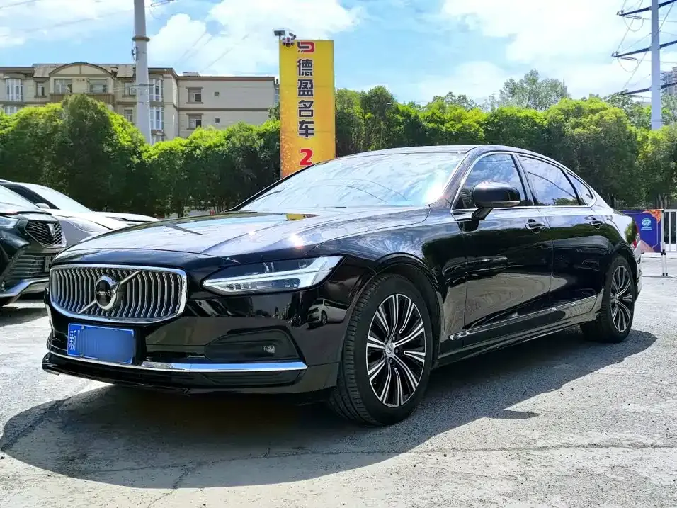 Volvo S90