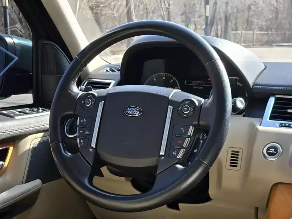 Land Rover Sport