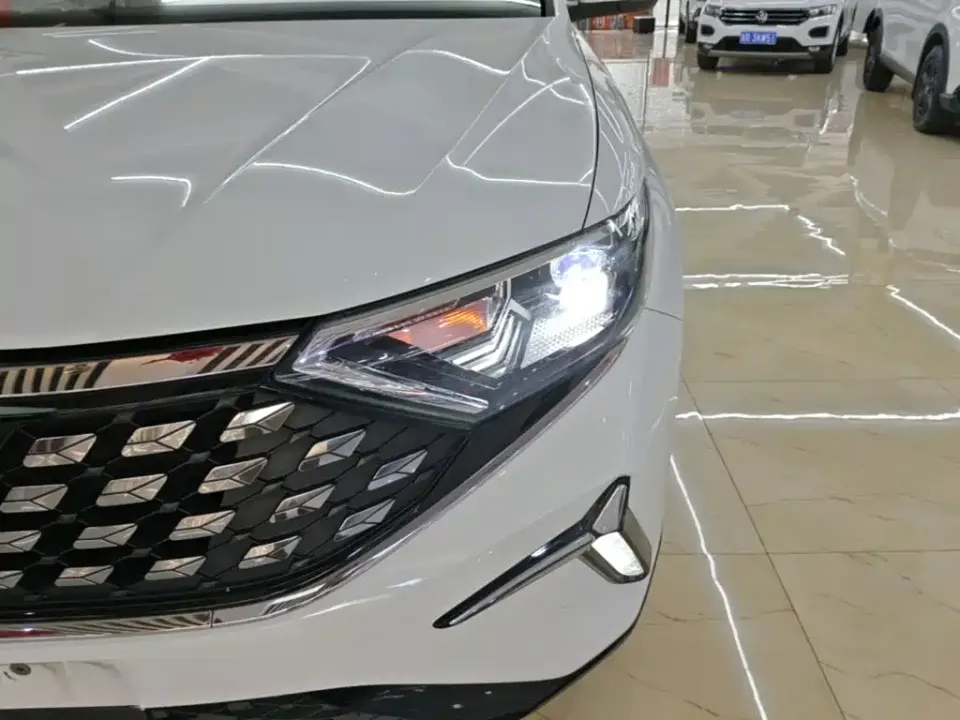 Jetta VS7