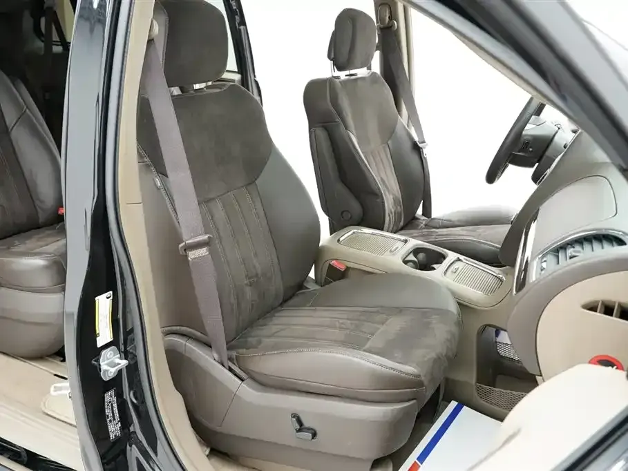 Chrysler Grand Voyager (Import)