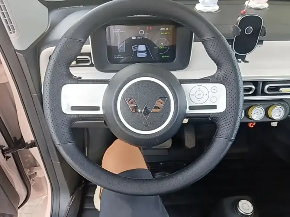 Wuling MINIEV