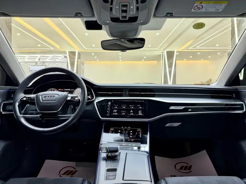 Audi A7L