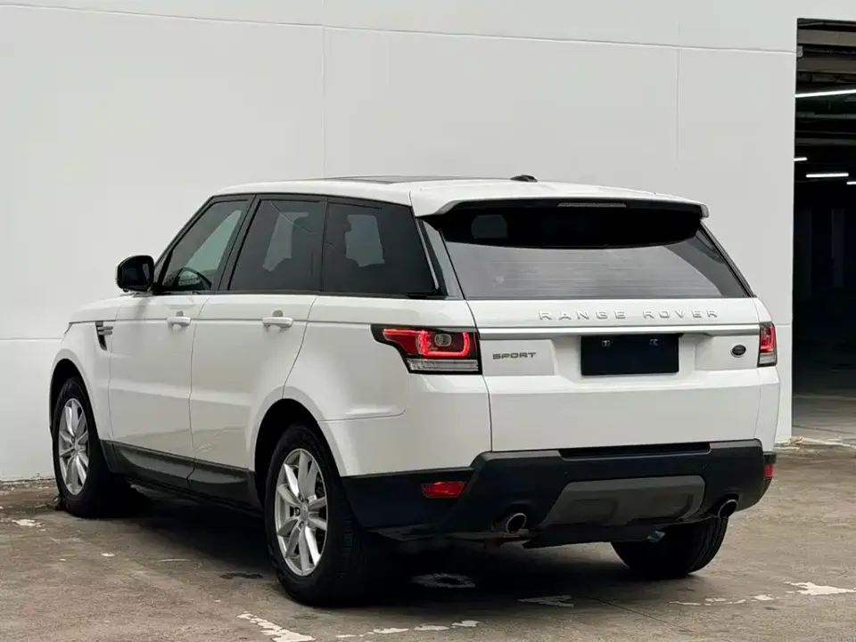 Land Rover Sport