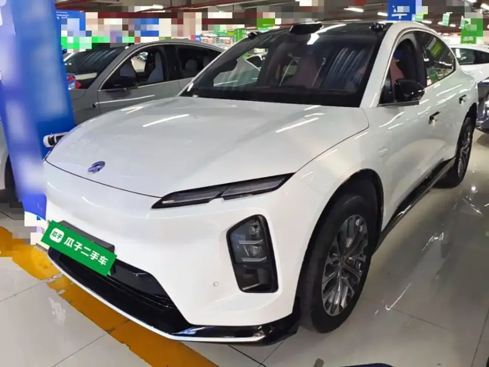 Nio EC6