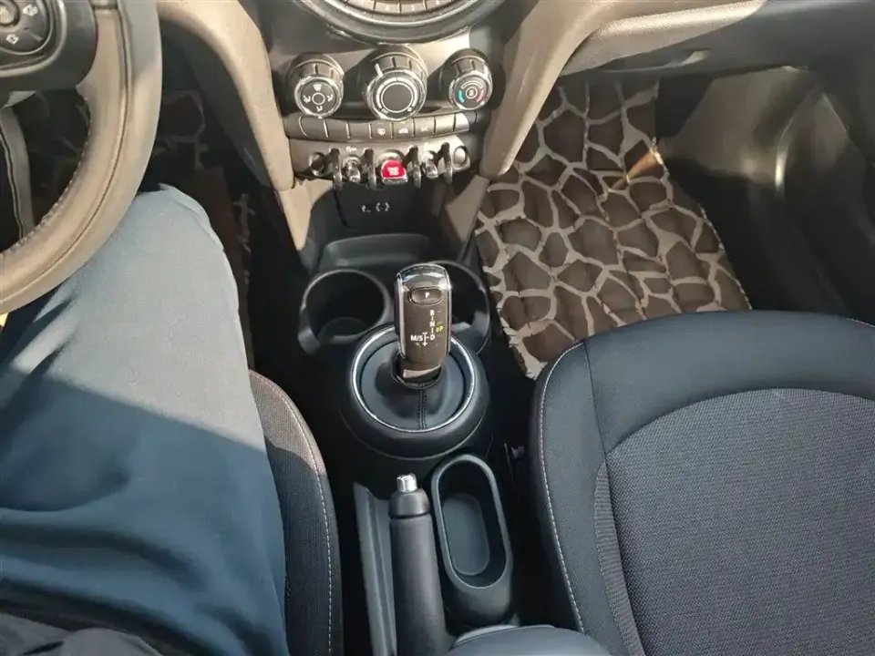 MINI Mini