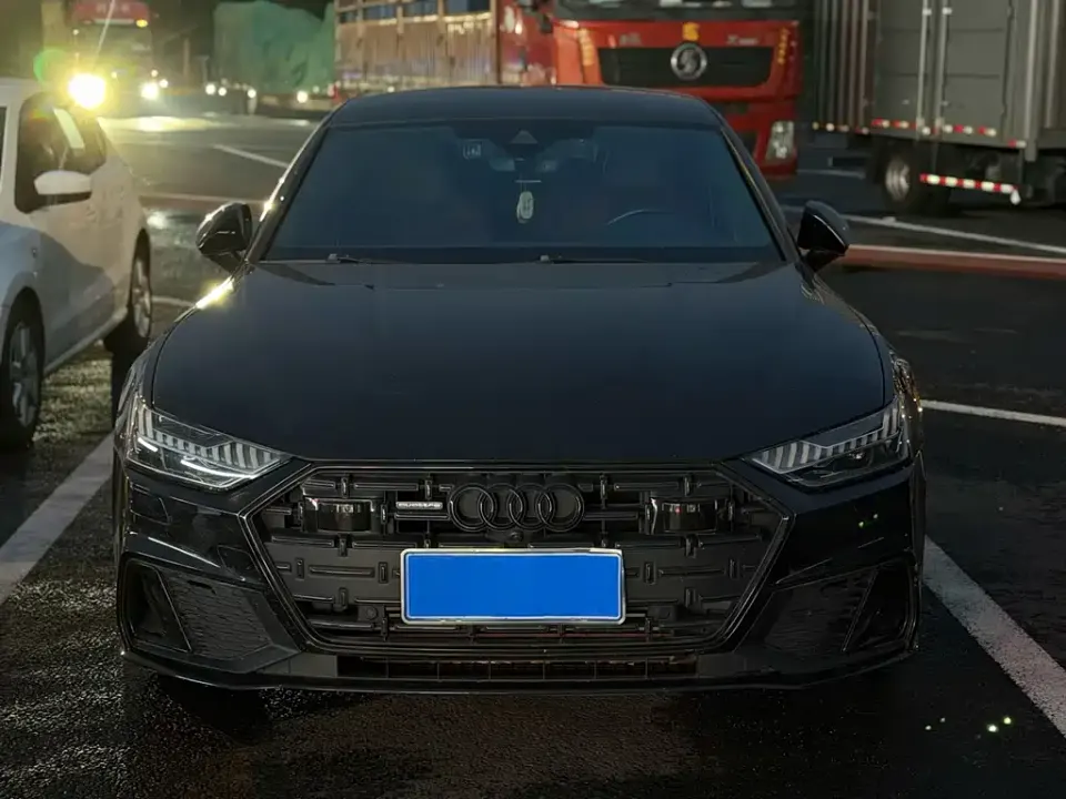 Audi A7L