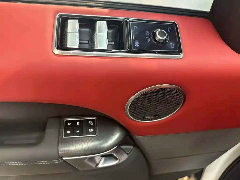 Land Rover Sport