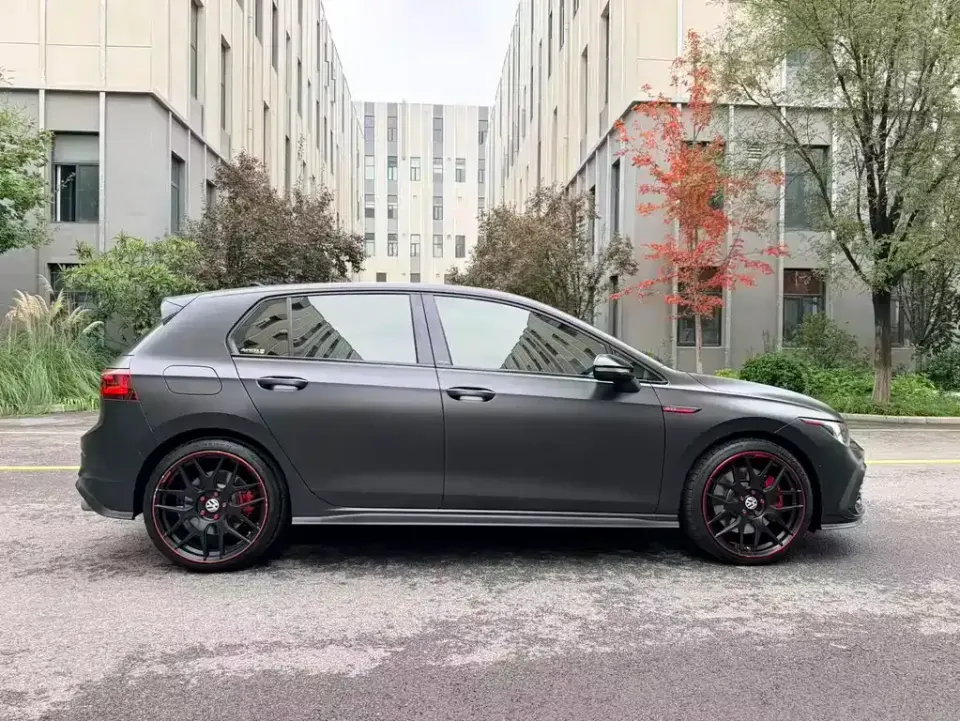 Volkswagen Golf GTI