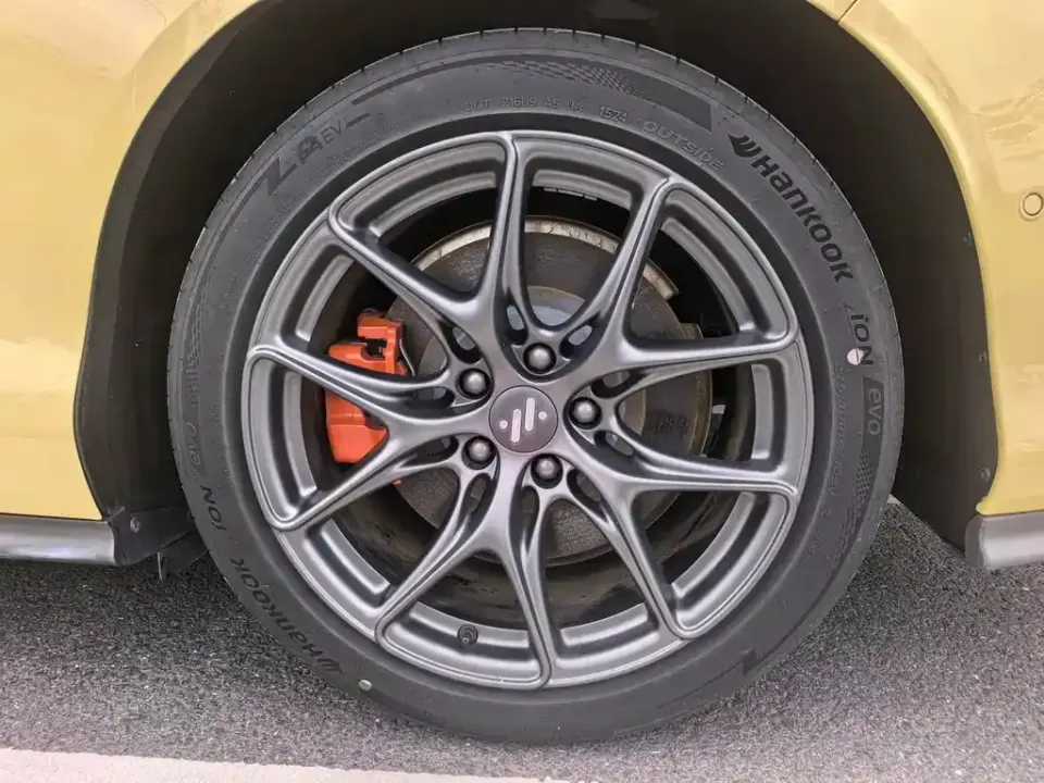 IM Motors IM L6