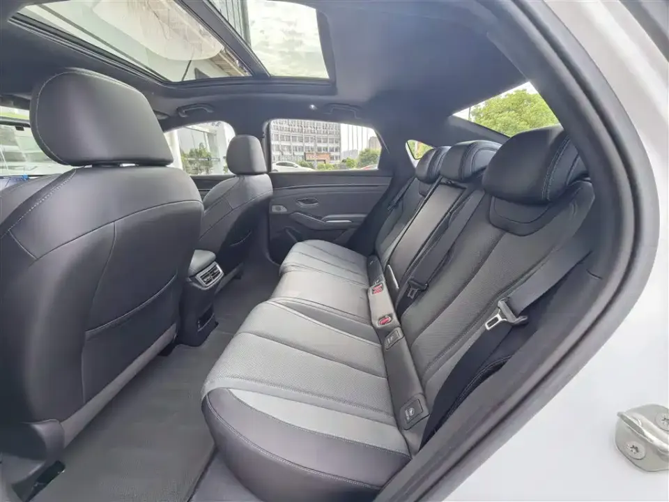 BYD Qin L