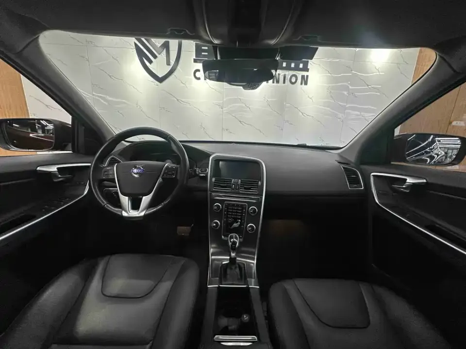 Volvo XC60 (Import)