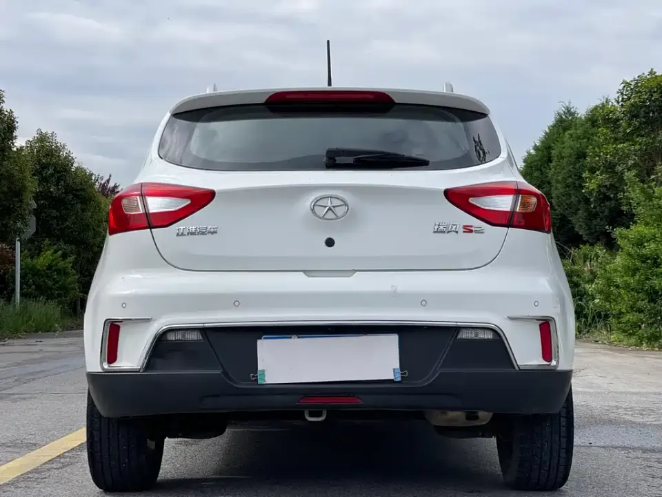 JAC Refine S2