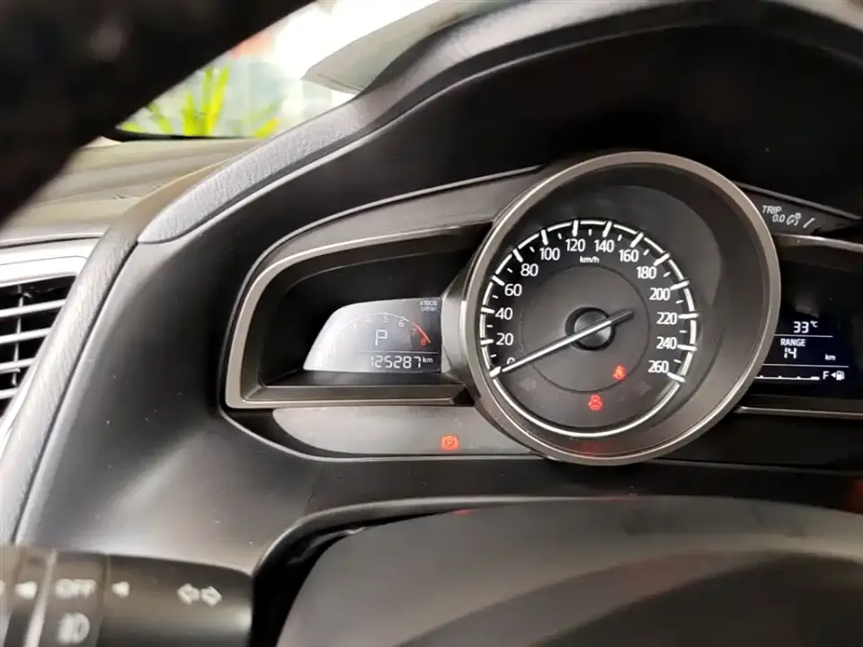 Mazda 3 Axela