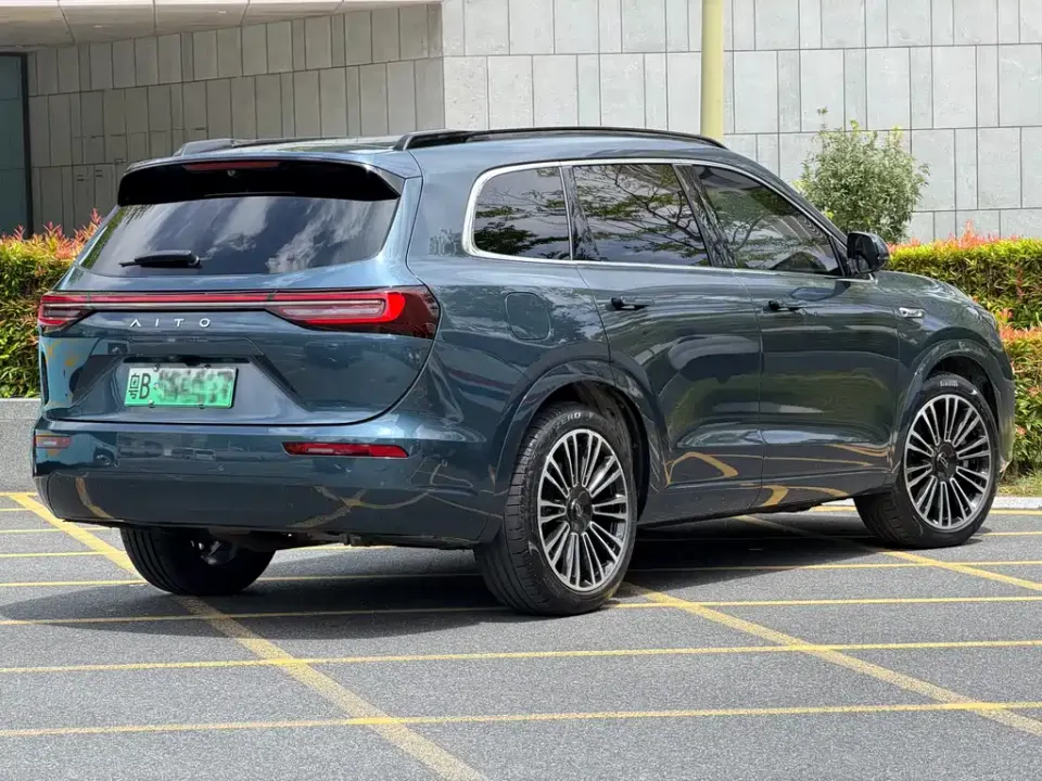 AITO M7