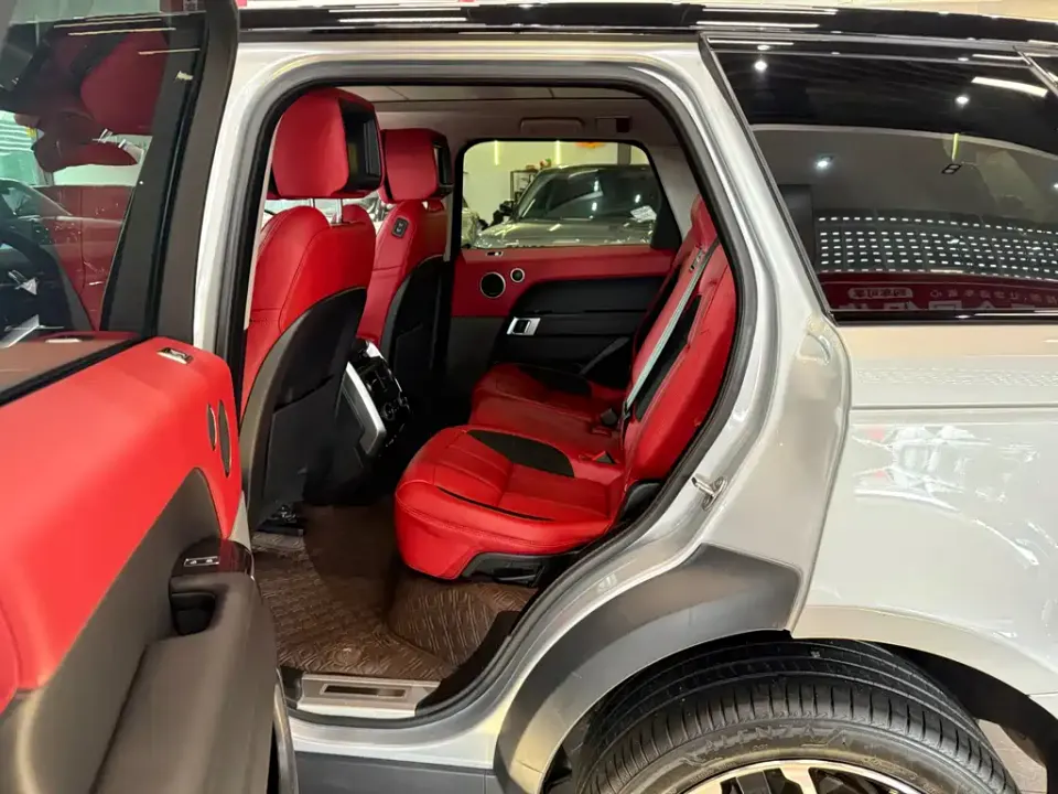 Land Rover Sport