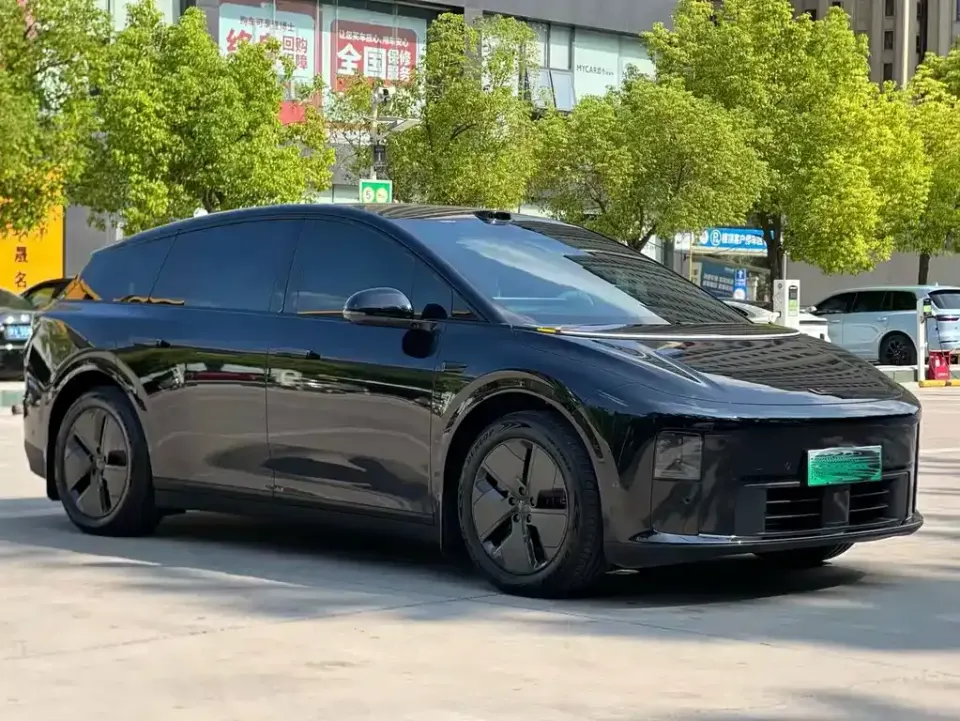 Li Li i6