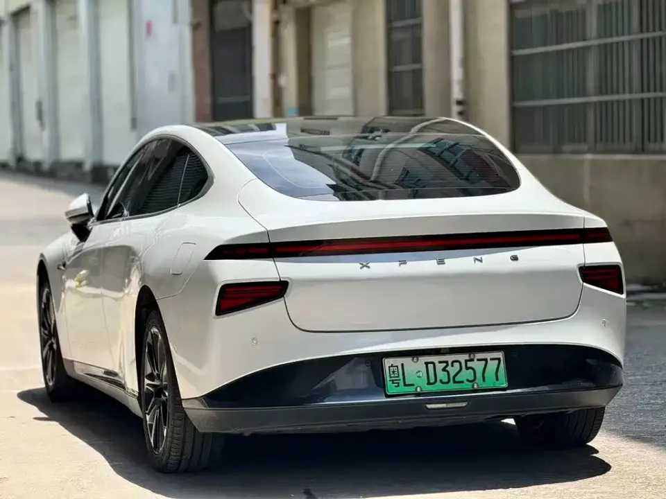 Xpeng P7