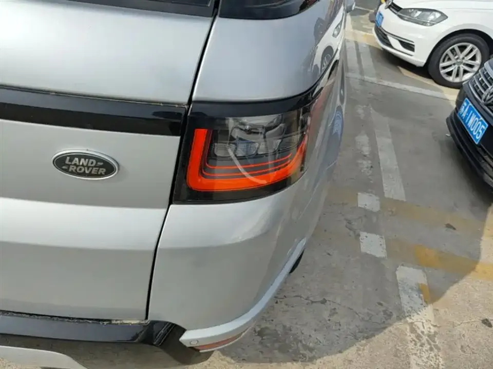 Land Rover Sport