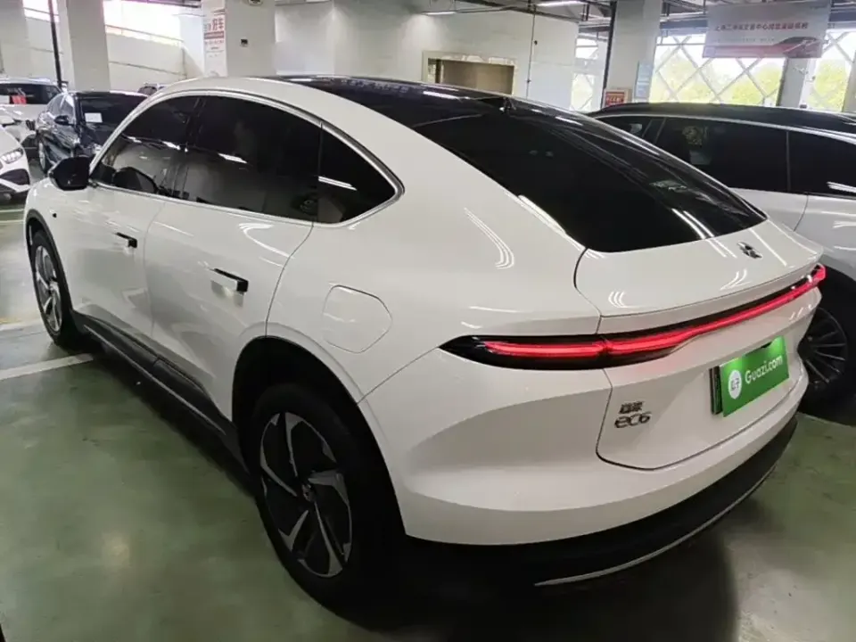 Nio EC6