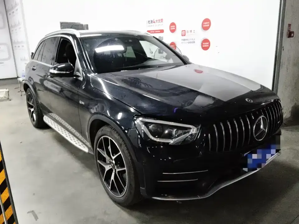 Mercedes-Benz GLC AMG
