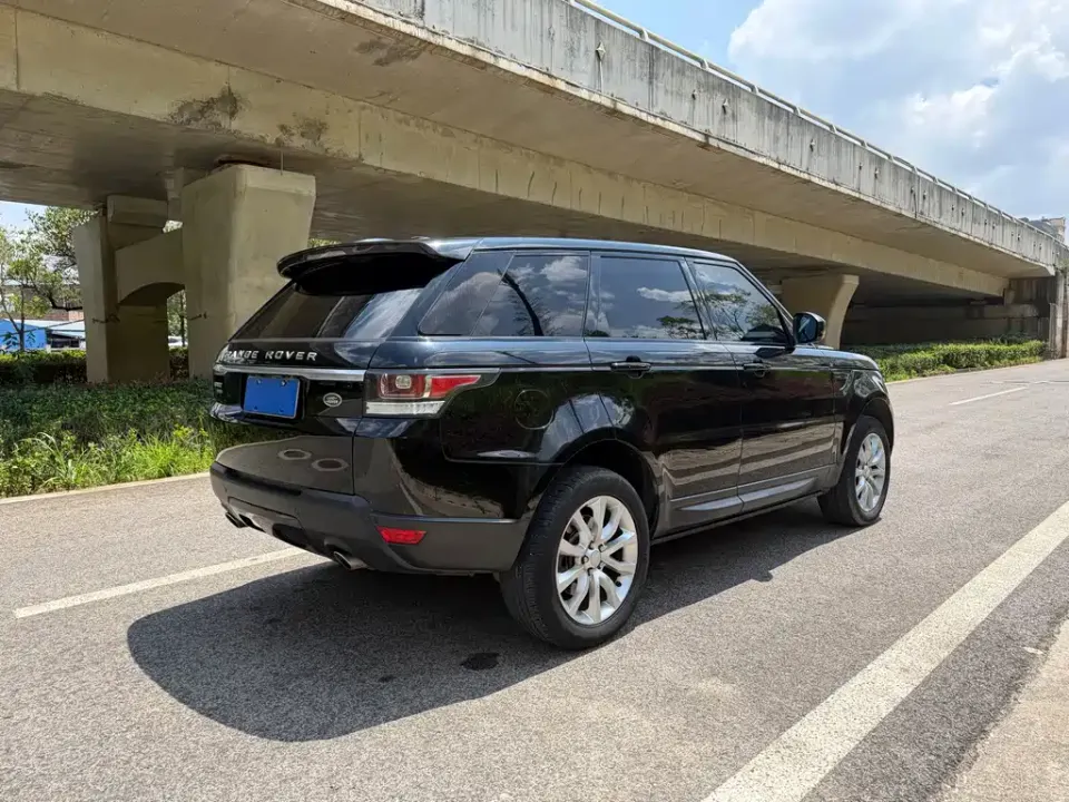 Land Rover Sport