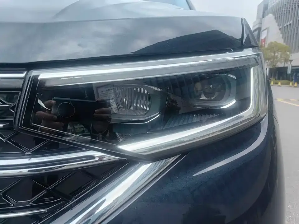 Volkswagen X