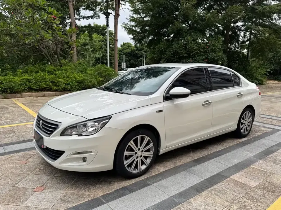 Peugeot 408