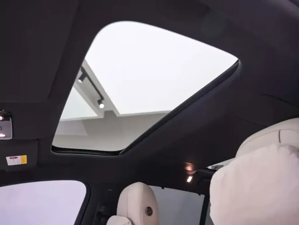 Li Li i6