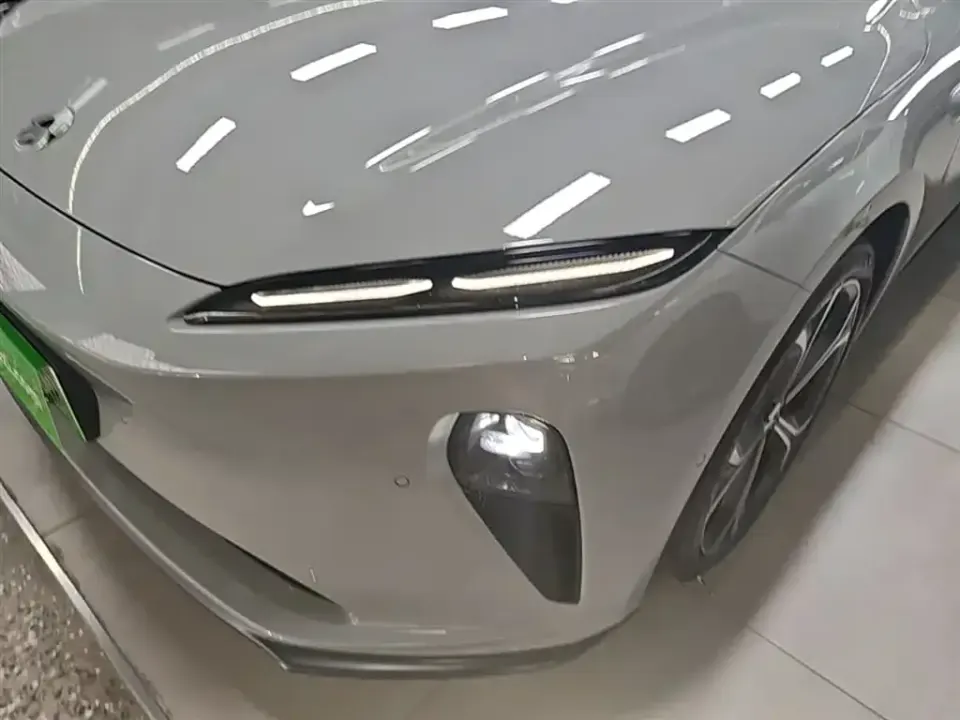 Nio ET5T