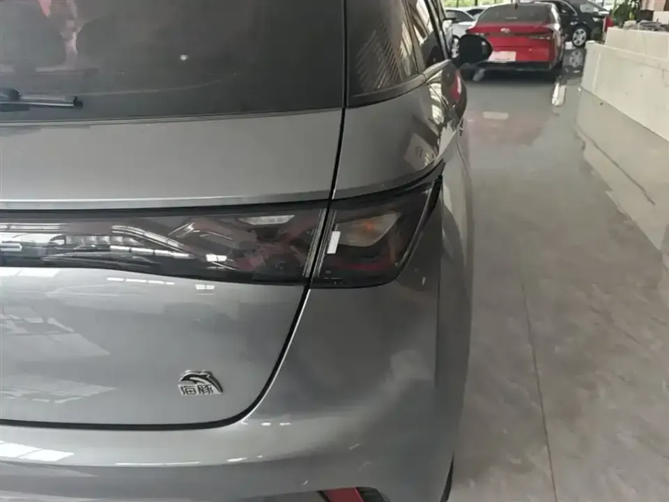 BYD Dolphin