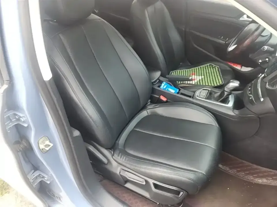 Peugeot 308S