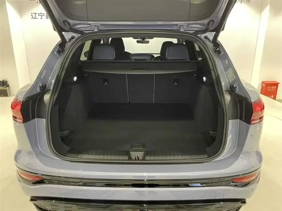 Audi Q6L e-tron