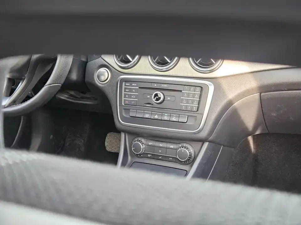 Mercedes-Benz CLA (Import)